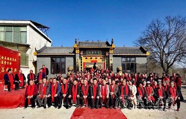 河南罗山朱堂吴氏宗祠重建落成 百年家祠续谱亲情文脉